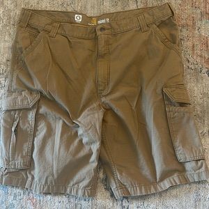 Carhartt relaxed fit shorts tan size 42.